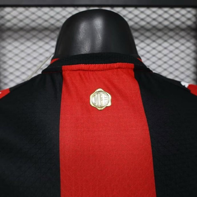 AC米兰欧冠逆转晋级关键球员闪耀全场