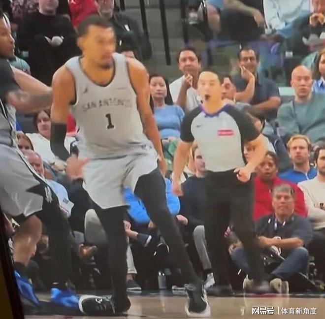 文班亚马爆发砍21+13+4帽 马刺力克快船创近6年最
