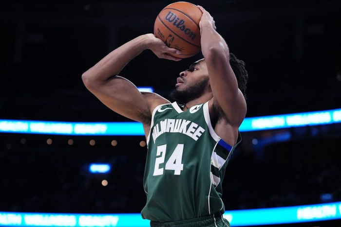 卡梅隆-托马斯被雄鹿裁掉 高光与低谷交织的NB