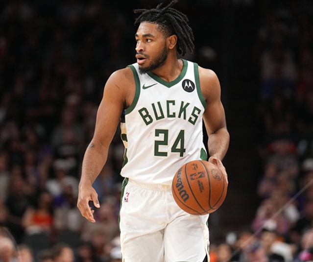 卡梅隆-托马斯被雄鹿裁掉 高光与低谷交织的NB