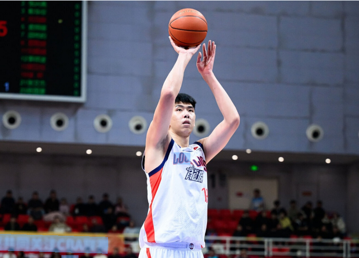 广州客场大胜吉林终结对手四连败